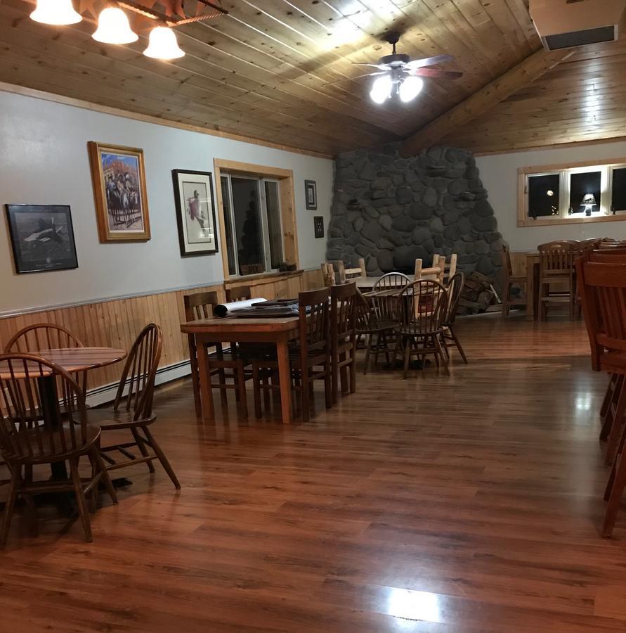 Yellowstone Cutthroat Guest Ranch 2* Wapiti